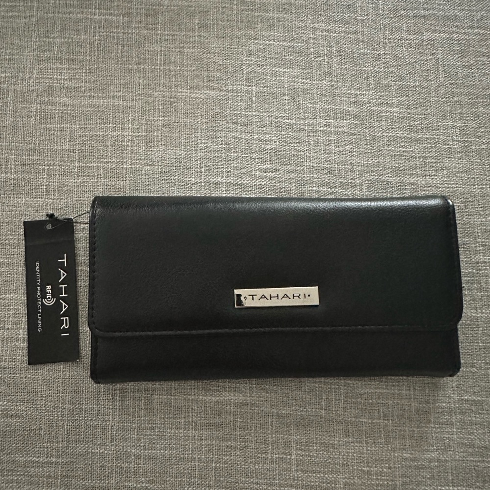 NWT Tahiti Black Leather Wallet
